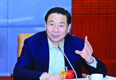 聚焦兩會：以信息帶動制造 實(shí)現(xiàn)“中國智造”