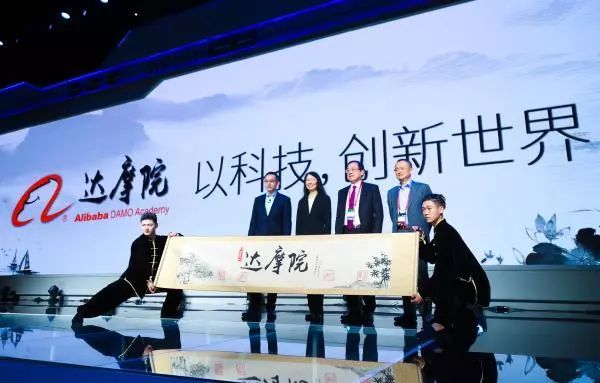 2017中國(guó)云計(jì)算行業(yè)年度盤(pán)點(diǎn)：黑馬崛起，強(qiáng)者恒強(qiáng)