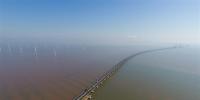 建壯觀美景 促節(jié)能環(huán)保！上海東海大橋海上風(fēng)電場(chǎng)