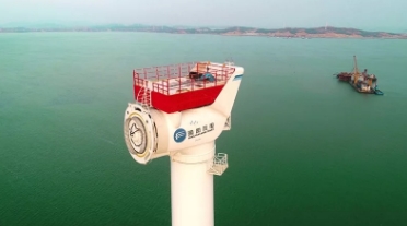 重磅！全球風輪直徑最大抗臺風型風電機組成功吊裝！