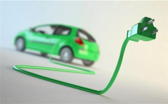 電動(dòng)車市半年考：“占號(hào)車”成為棄子，插混風(fēng)頭正勁