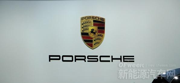 上海進(jìn)博會(huì)汽車科技前瞻：德系、美系、日韓同臺(tái)競(jìng)技